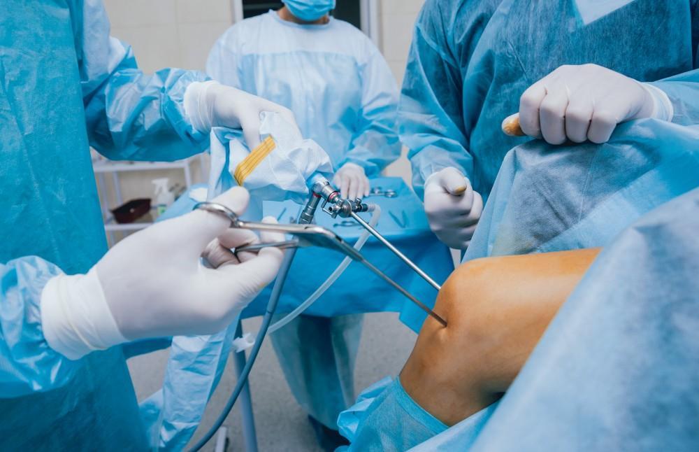 knee arthroscopy
